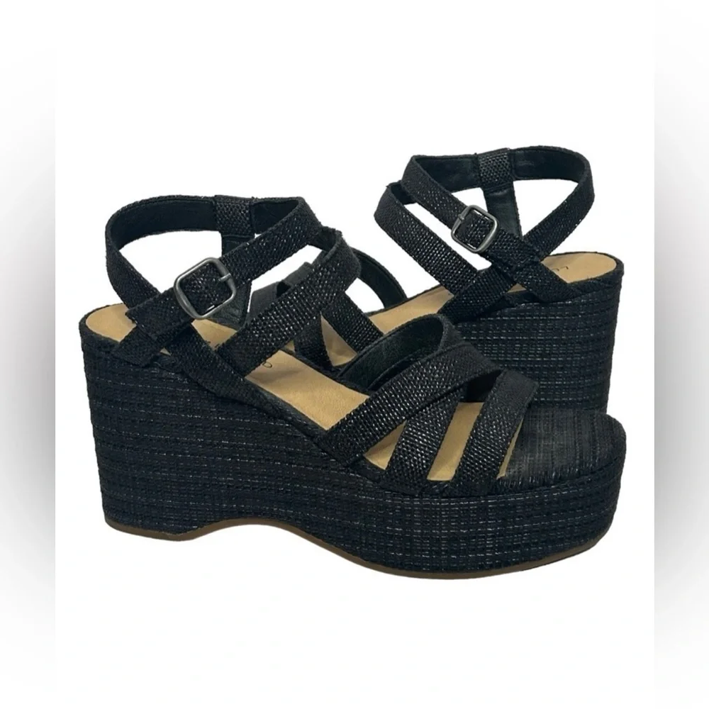 Lucky Brand Black Strappy Platform Wedge Sandal - Picture 3 of 8